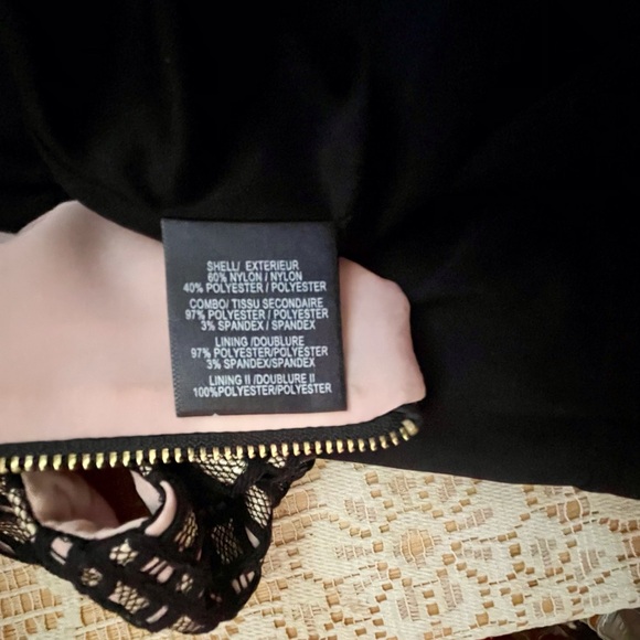 Belle, Badgley Mischka black and cream, size 12 lined sleeveless cocktail dress - Picture 8 of 9